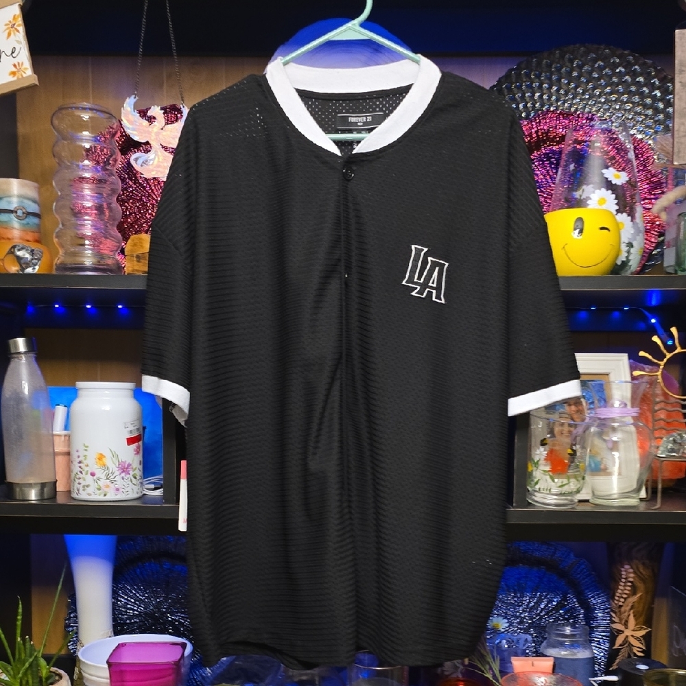 Forever 21 Black and White LA Men's Jersey